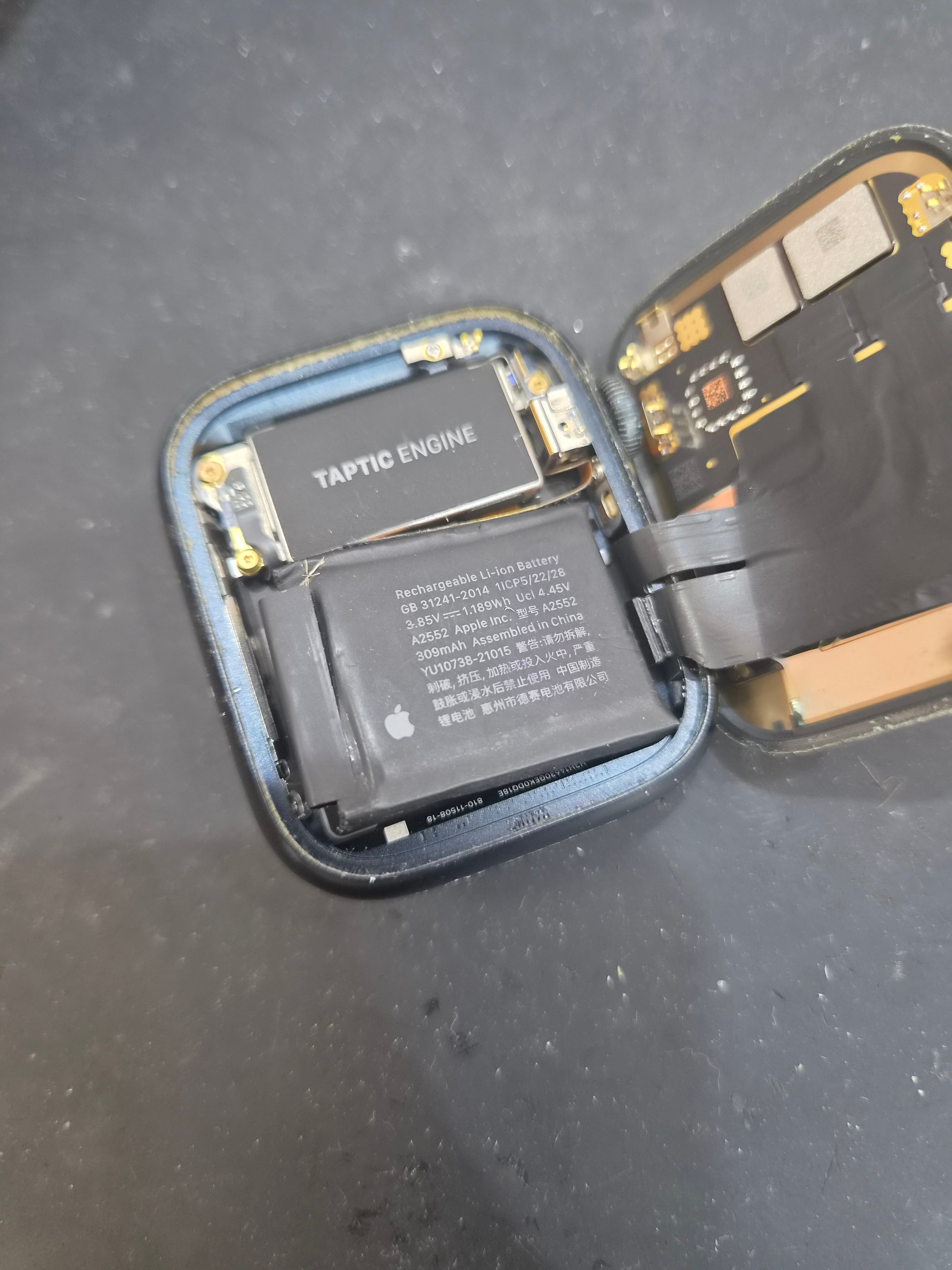 애플워치 Apple Watch Series 7 (45mm) 교체 부품 — 매장 검수 완료 부품