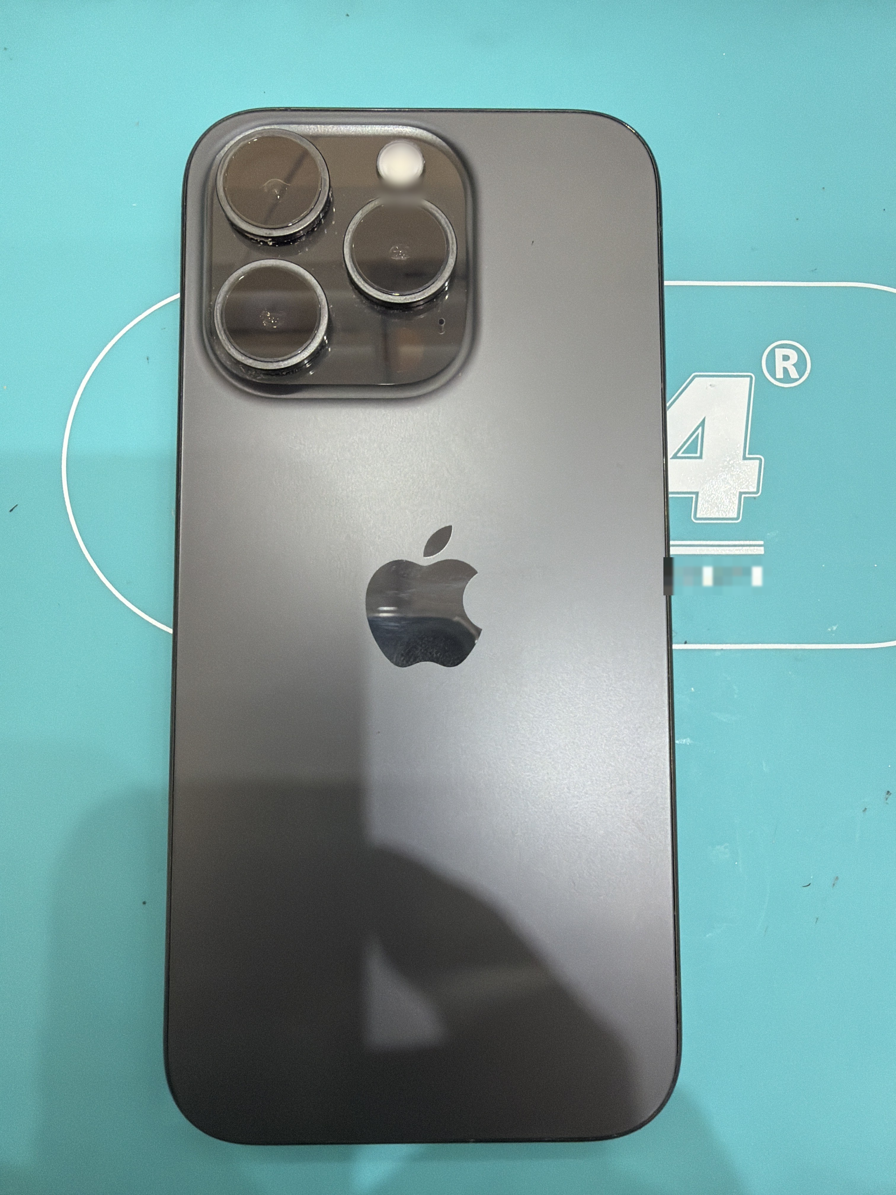 갑자기 꺼지는 아이폰 15 프로 (iPhone 15 Pro), 목동점 메인보드 수리로 정상 작동 회복