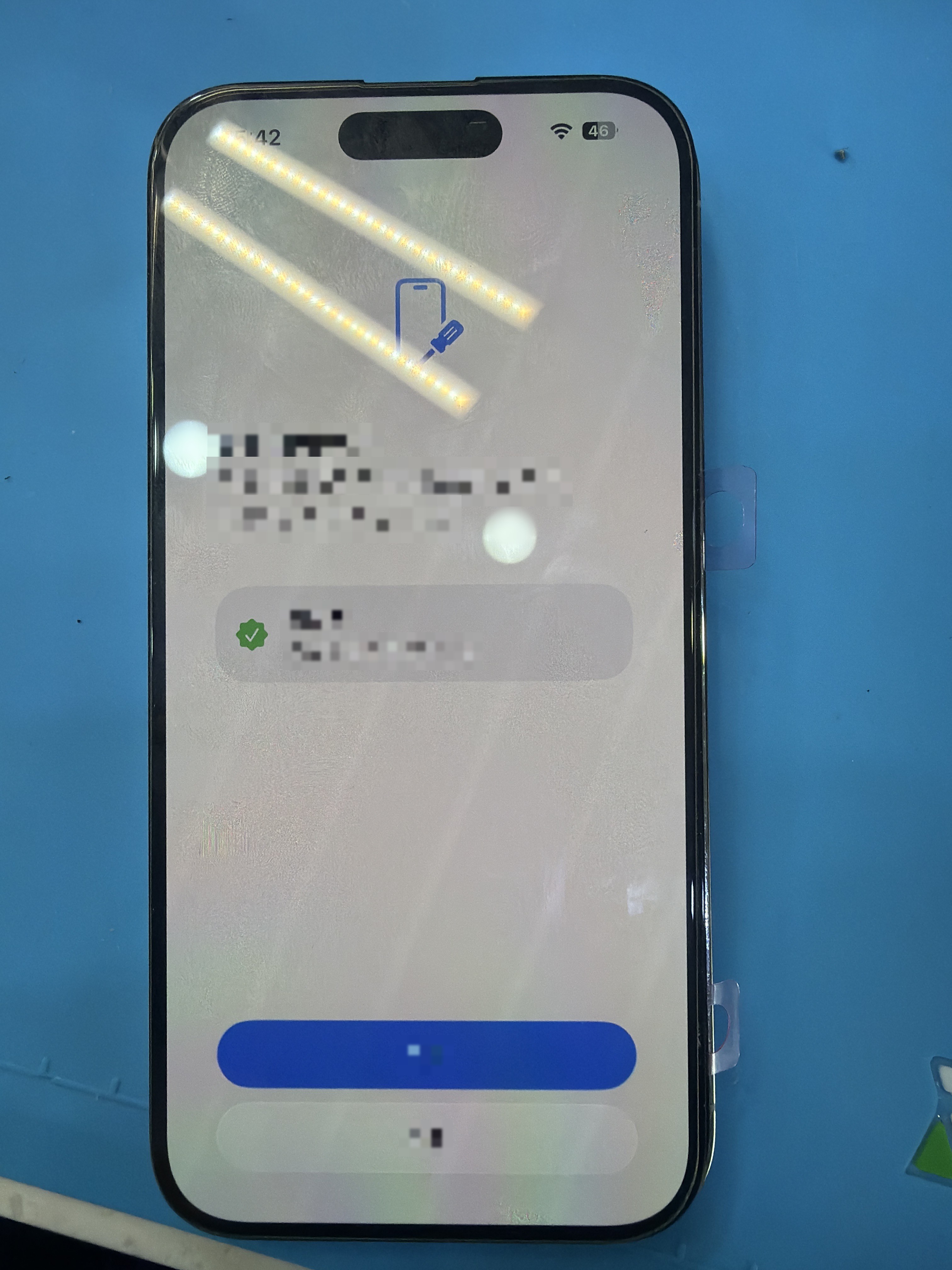 아이폰 14 Pro 수리 작업 중 — 다올리페어 직영점 진행