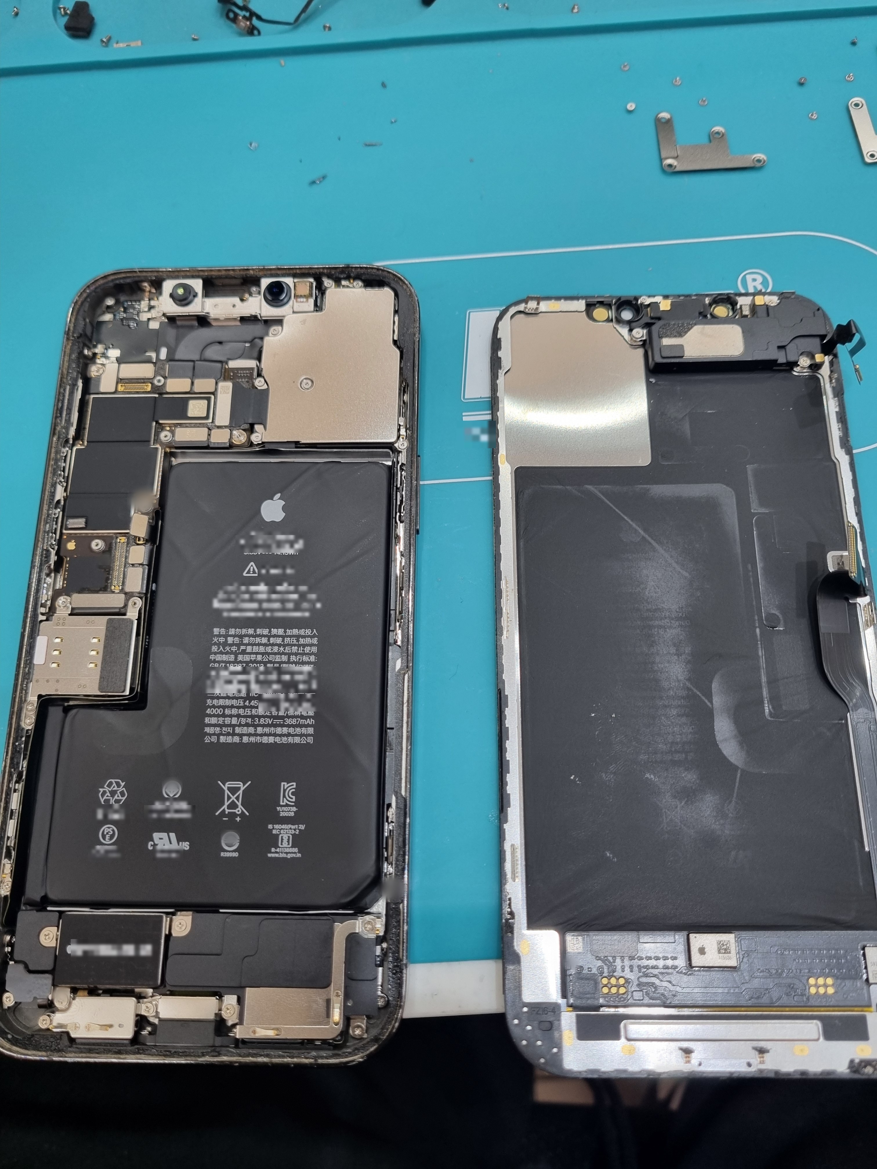 아이폰 12 프로 맥스 (iPhone 12 Pro Max) 화면 깨짐 내부 분해 — 정밀 작업 단계