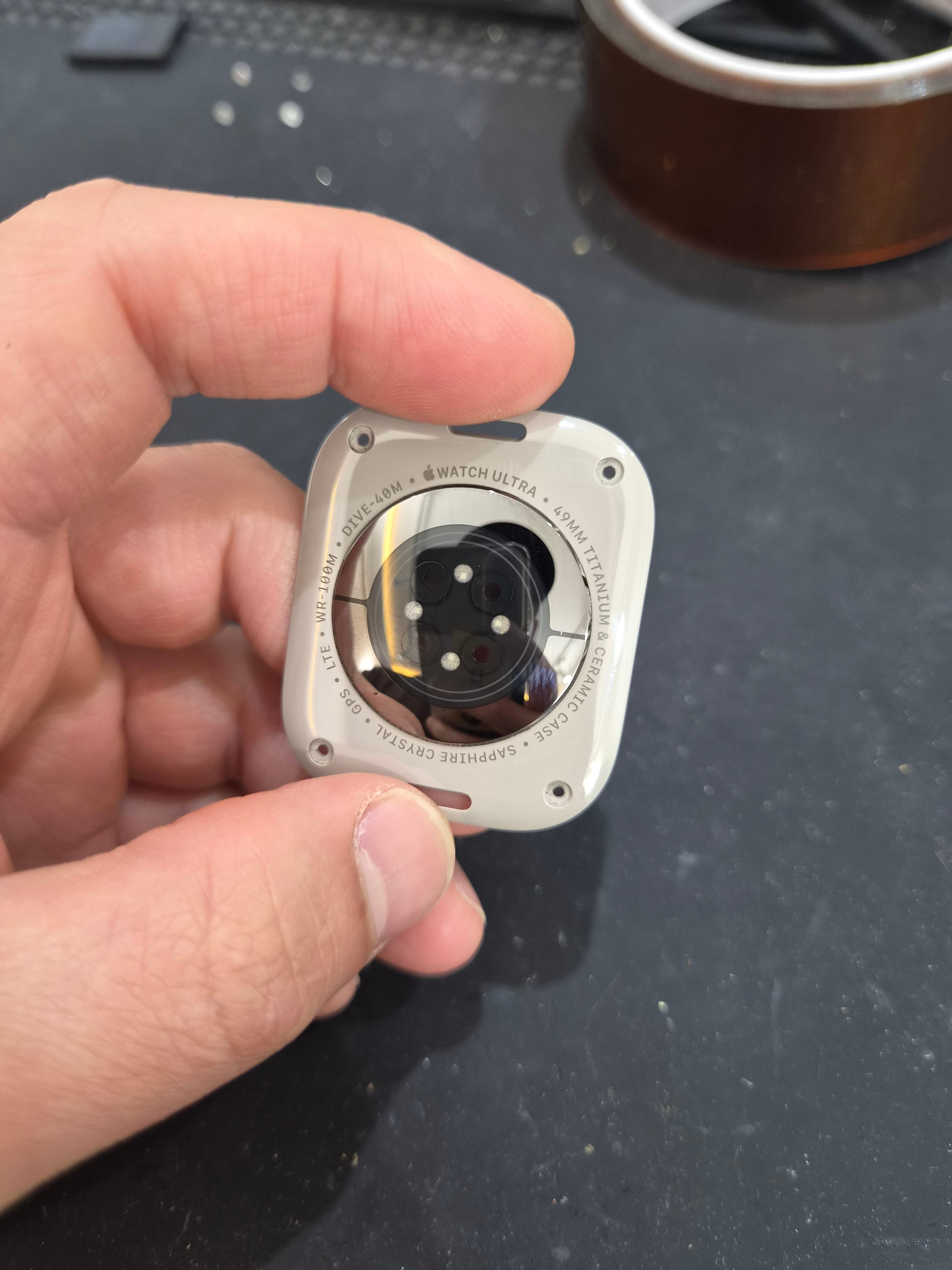 애플워치 Apple Watch Ultra 2 교체 부품 — 매장 검수 완료 부품