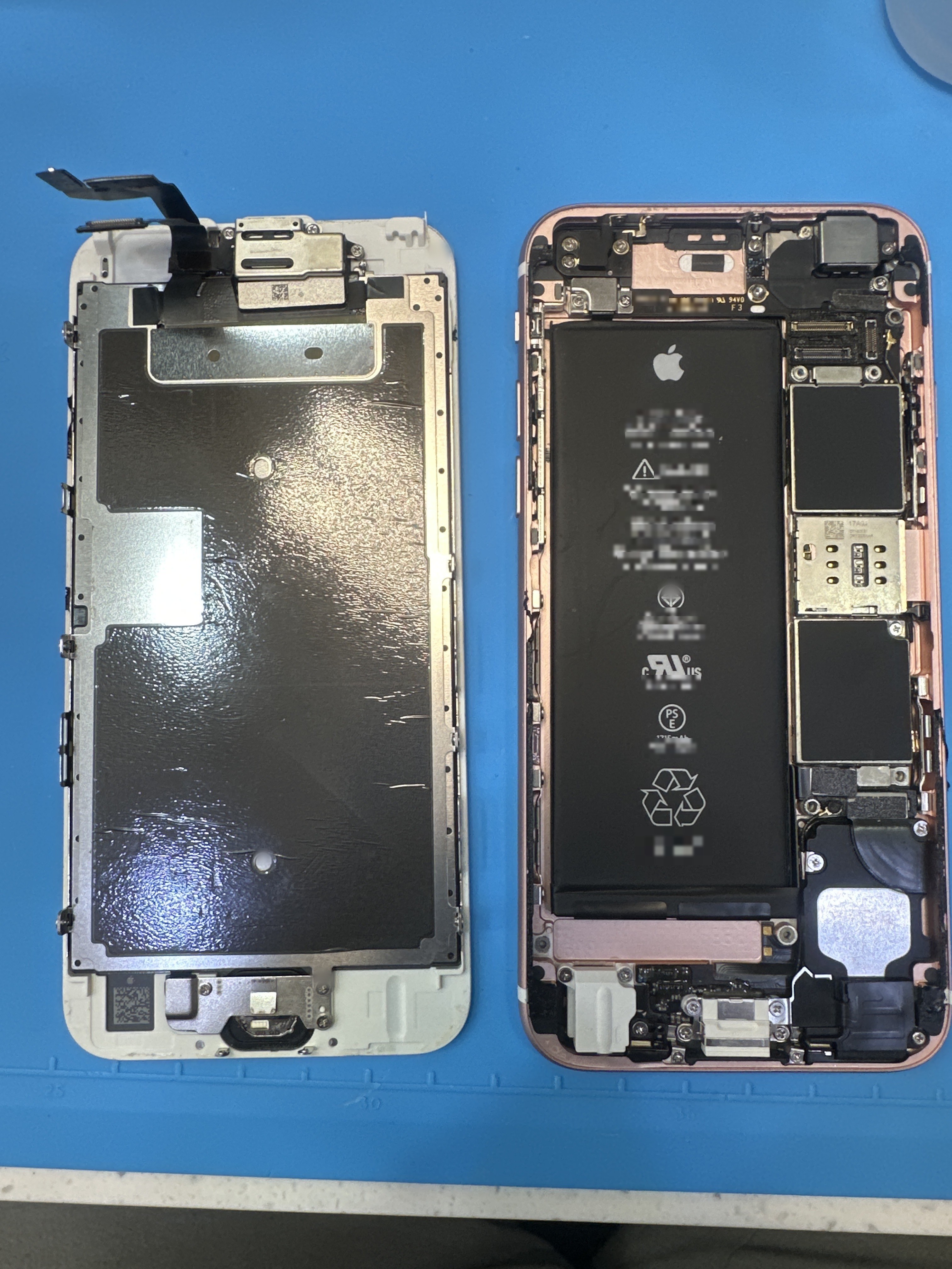 아이폰 6s (iPhone 6s) 배터리 교체 후기 수리 작업 중 — 다올리페어 직영점 진행