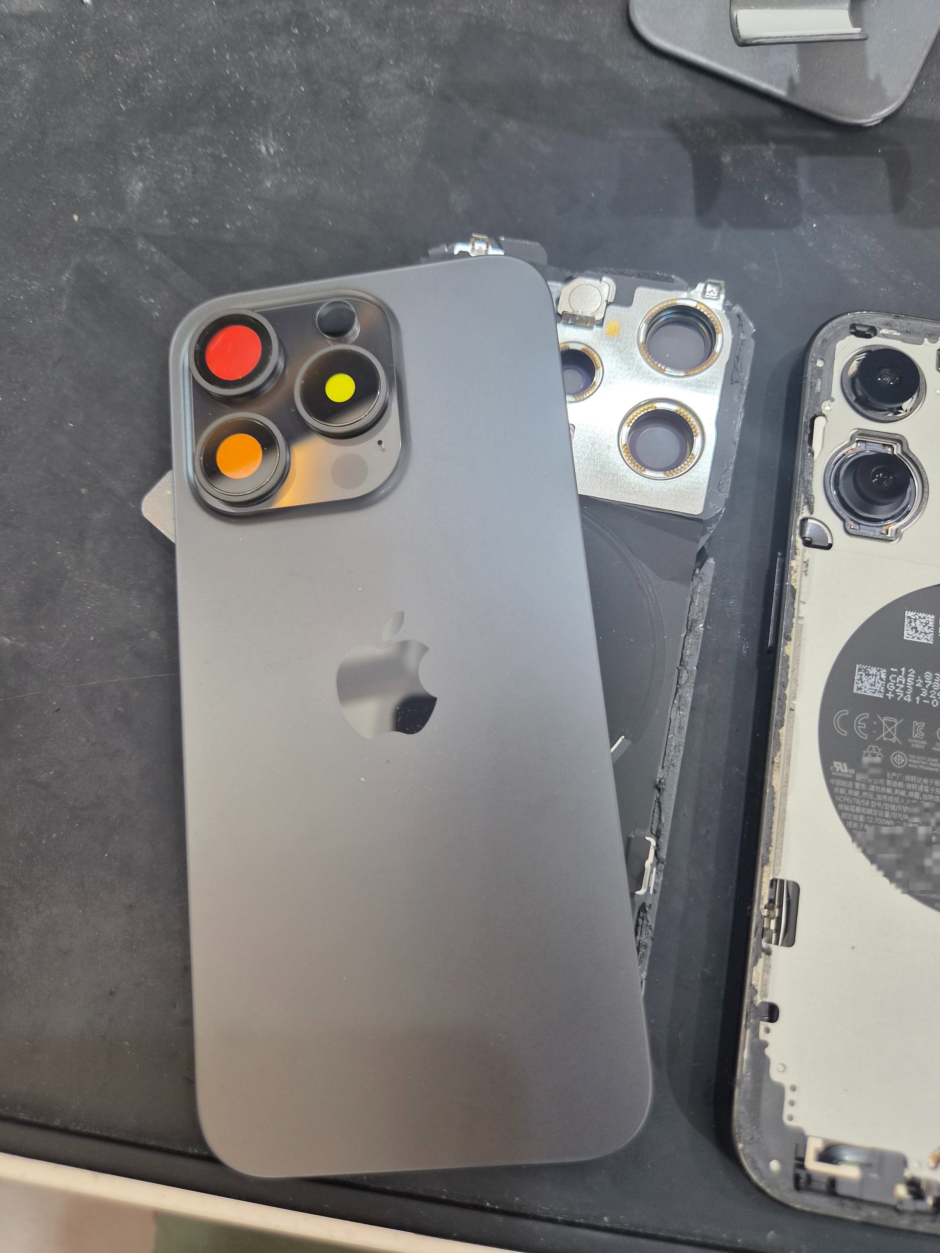 아이폰 15 프로 (iPhone 15 Pro) 후면 유리 단독 교체 교체 부품 — 매장 검수 완료 부품