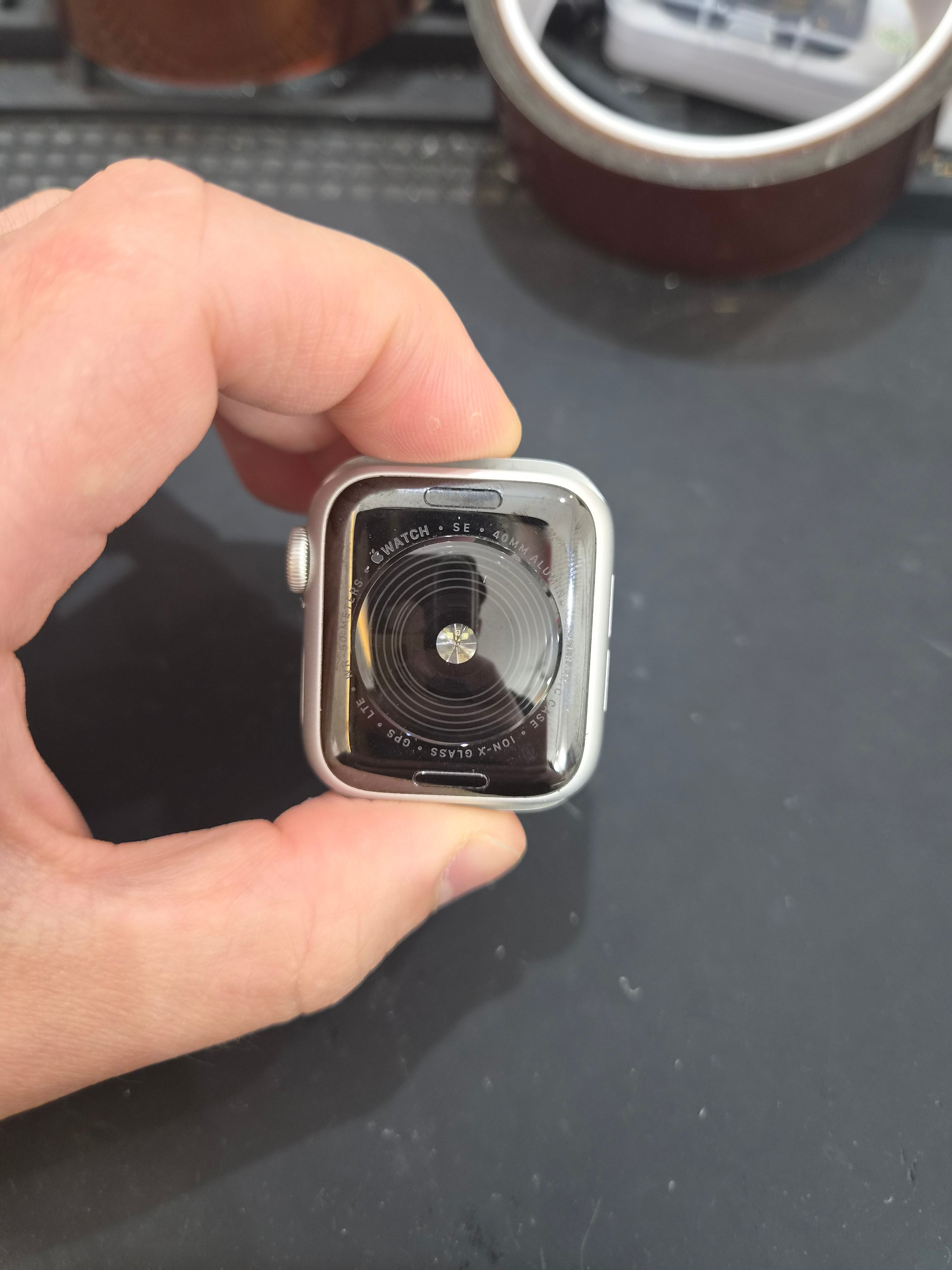 화면 터치 안 되던 애플워치 SE 1세대 (Apple Watch SE 1) 후면 유리, 신림점에서 교체