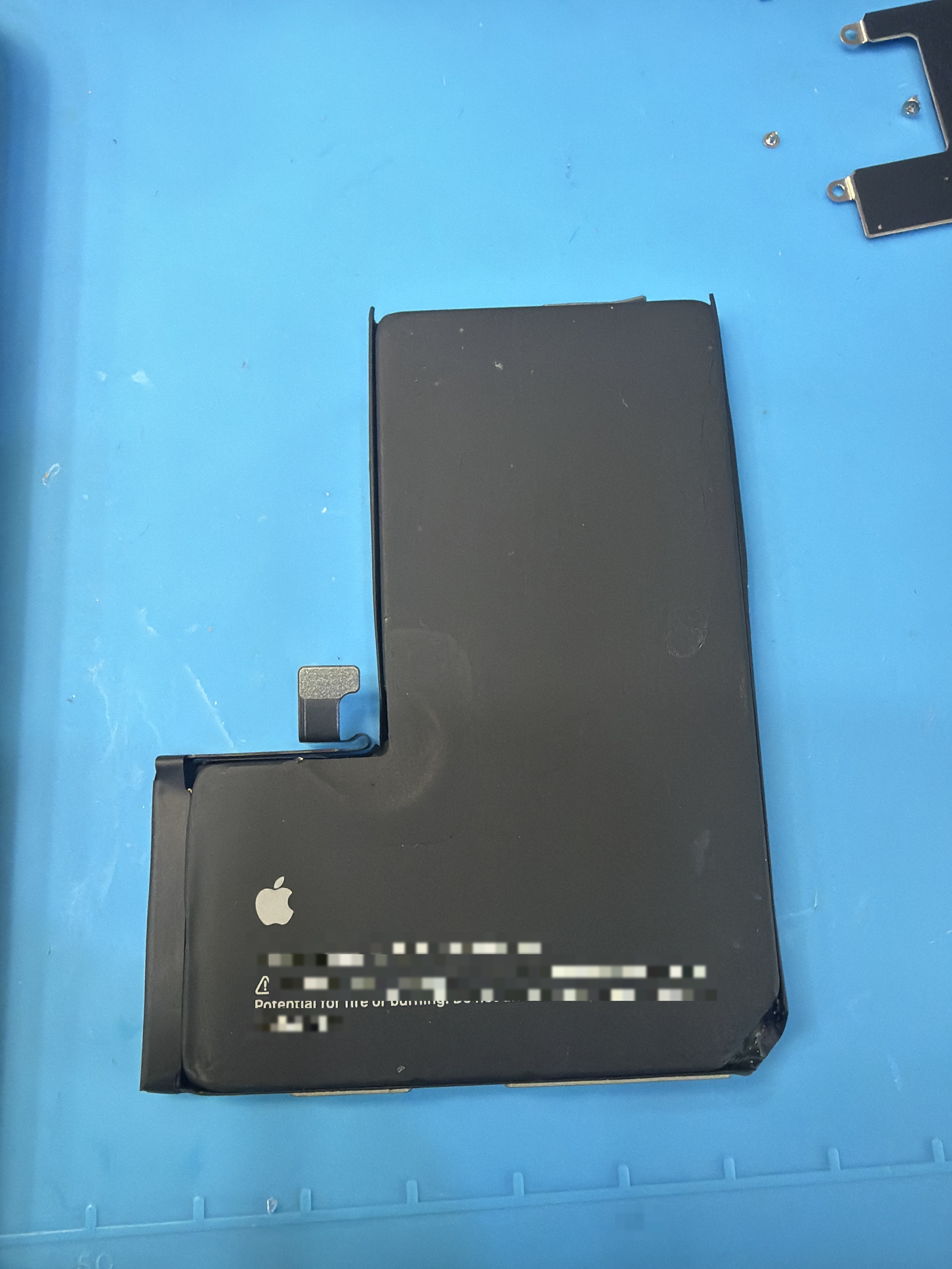 아이폰 13 Pro 탈거부품