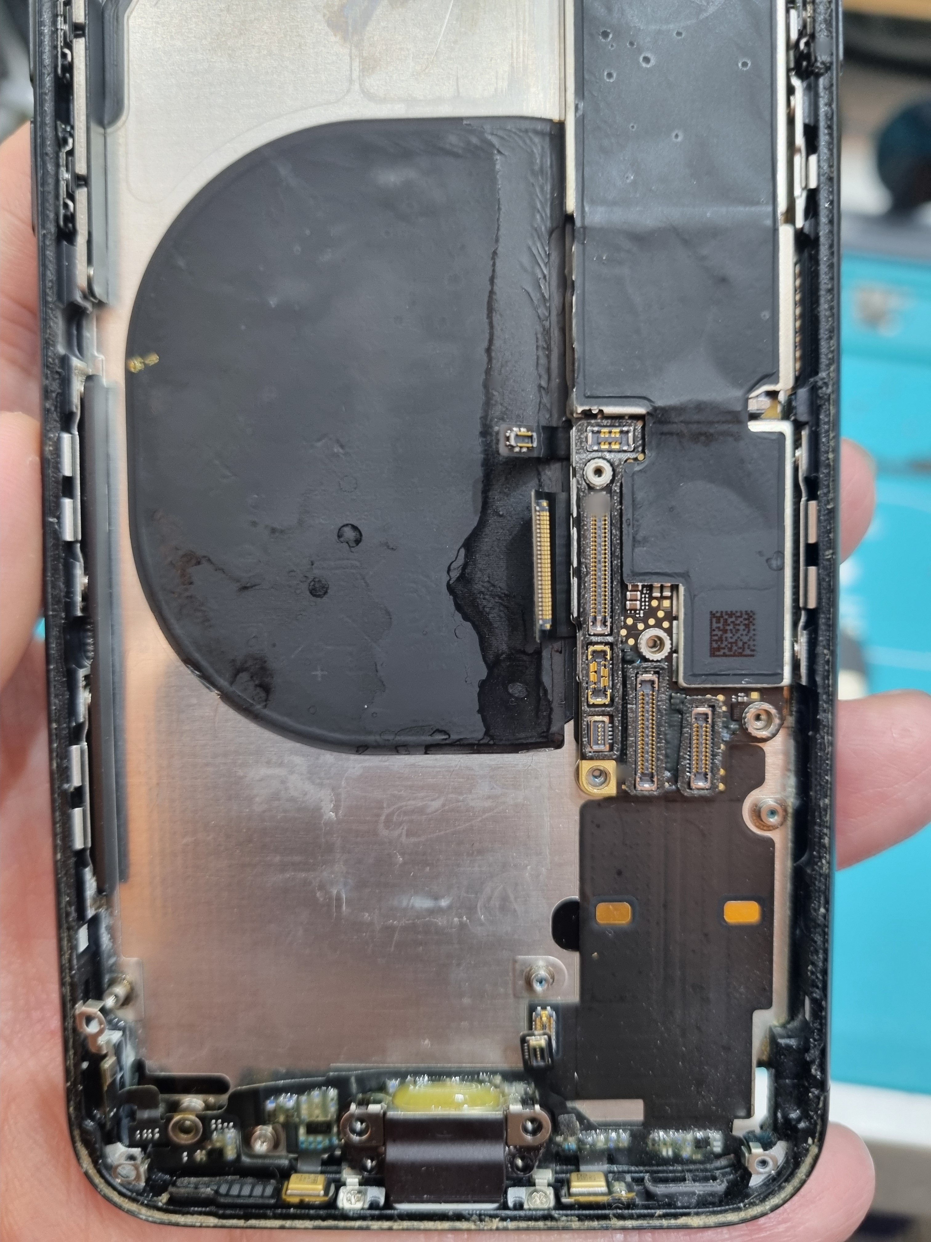 아이폰 iPhone SE (2세대) 기판상태