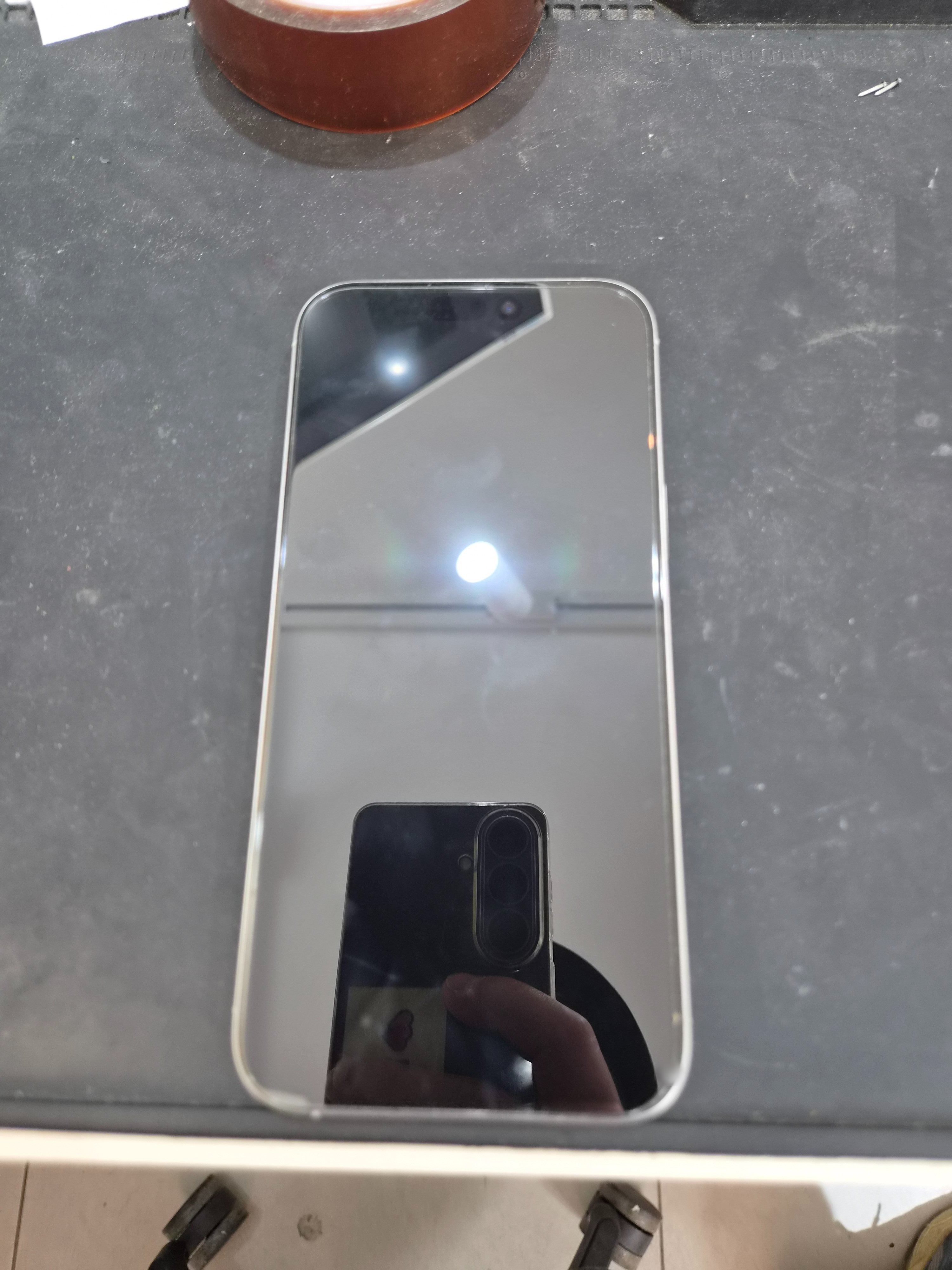 아이폰 iPhone 16 Pro Max 충전 불량 화면 (충전 안 됨/단자 헐거움)